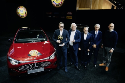 Mercedes wint voor het eerst in 51 jaar Auto van het Jaar
