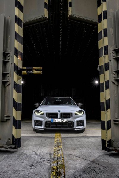 De BMW M2 CS kost bijna twee ton en dat is precies het punt