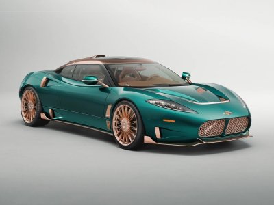 Spyker is terug met een handgeschakelde 800 pk supercar